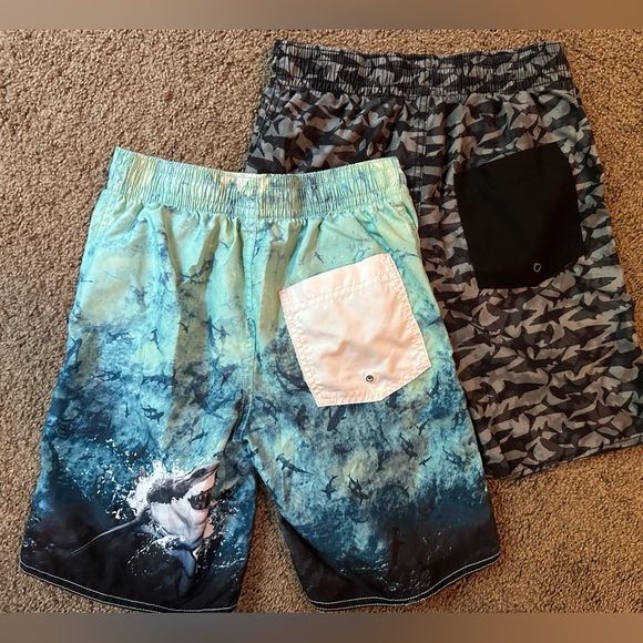 Boys Old Navy Board-shorts (swimsuits) - Picture 3 of 5